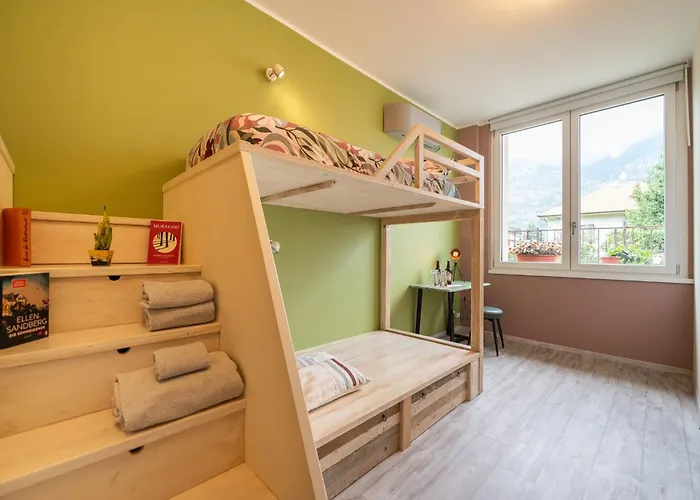 Magazzini Sasso 3*